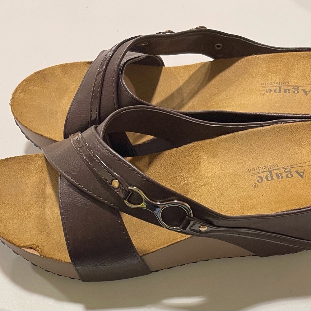 Brown platform sandal
